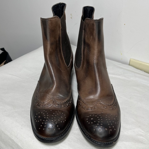 Vera Gomma Italian Leather Brogue Style Laser Cut Pull On Booties EU 38 - Picture 2 of 9